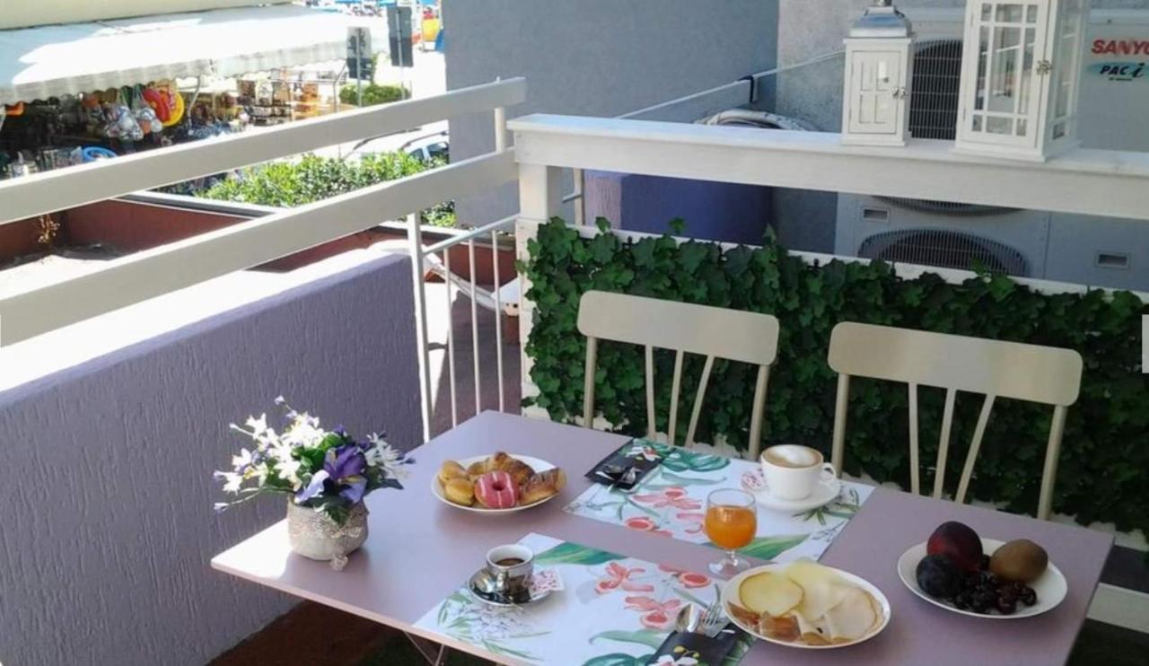 Residence Hotel Le Viole Rimini Extérieur photo