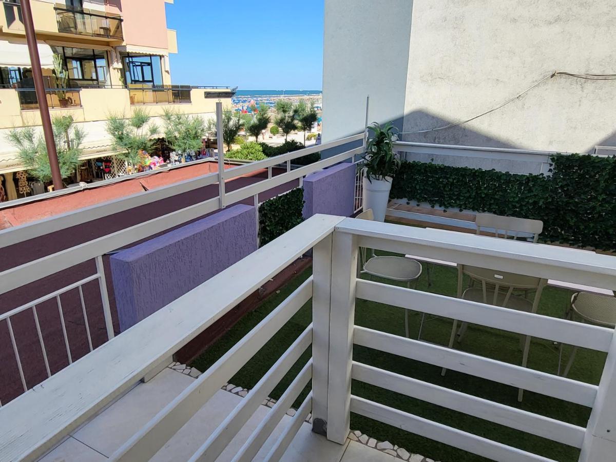 Residence Hotel Le Viole Rimini Extérieur photo